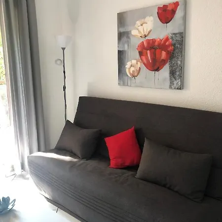 Center Apartment *